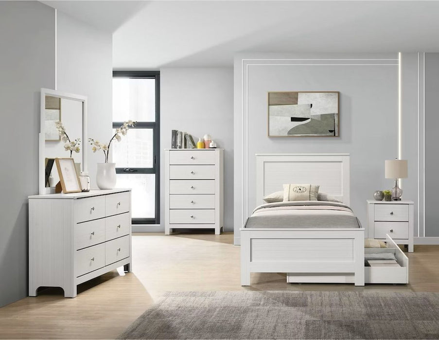 Elements International Catalina Youth Full Panel Bed in White