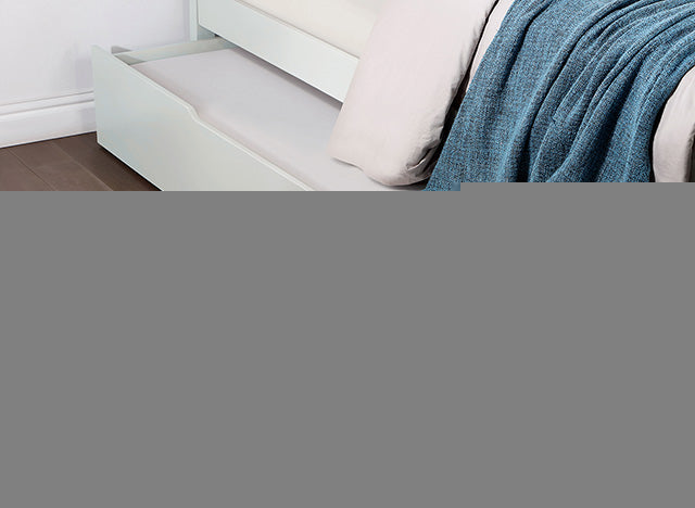 Lycoris 4 Pc Bedroom Set