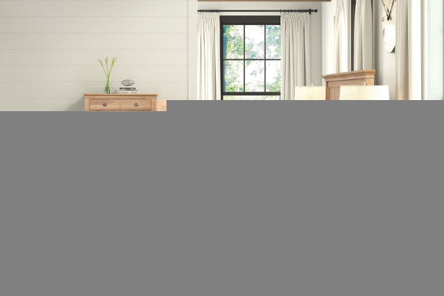 McHenry Queen Bed